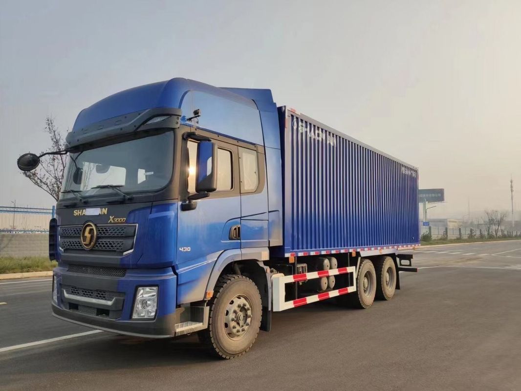 SHACMAN Wing Van Truck X3000 8x4 380Hp 10 ruote Wing Van pesante camion trasporto