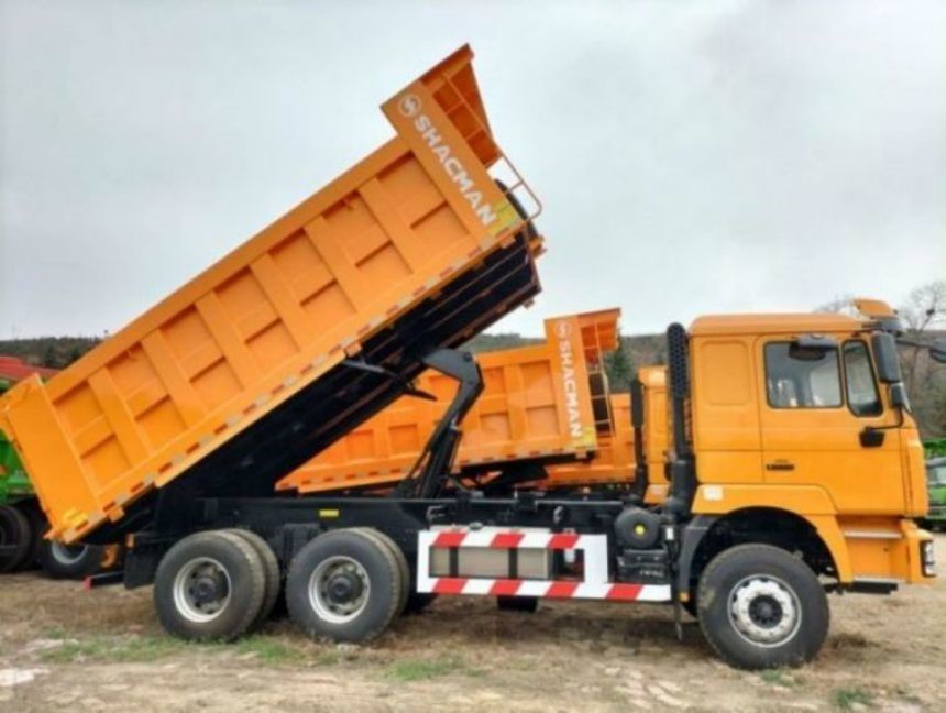 SHACMAN F3000 Tipper Truck 6x4 430 EuroII Giallo Con Prima/Pera Piastra Multi-livello Primavera 4 Piastre Principali 4 bulloni a forma di U