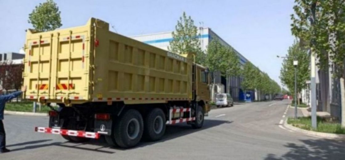 SHACMAN F3000 Dump Truck 6x4 380 EuroII Oro 30-50 tonnellate Motore diesel 8x4 Tipper Dump Truck
