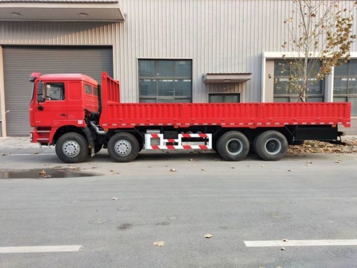 SHACMAN F3000 camion 8x4 430hp Red Van Truck per il trasporto composito