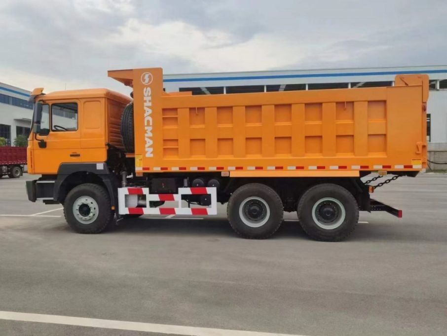 SHACMAN F3000 Tipper Truck 6x4 380 HP EuroII Giallo