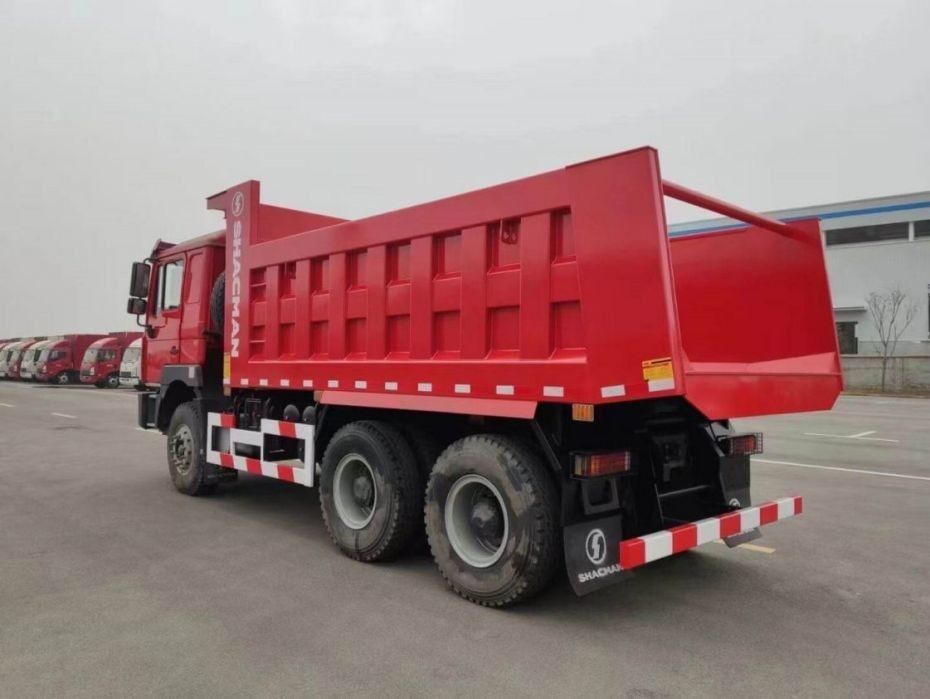 10 tentativi SHACMAN Red Dump Truck F3000 Dump Truck Veicolo 380HP per l'estrazione mineraria
