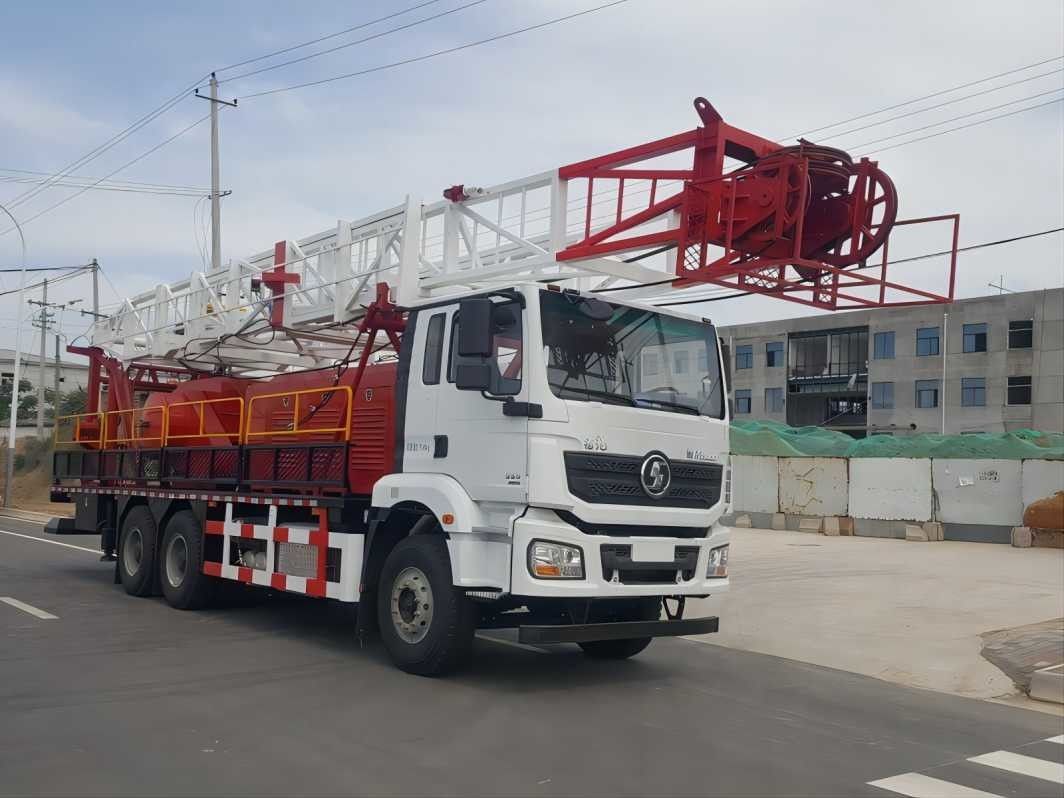 SHACMAN H3000 camion di perforazione petrolifera 6x4 380HP EuroII Bianco 50Ton Oil Rig Moving Trucks