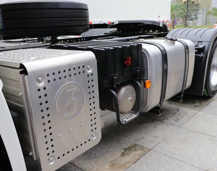 SHACMAN Trattore X3000 CUMMINS 420HP 6X4 4x2 Trattore camion in vendita