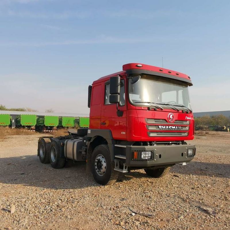 Rosso SHACMAN F3000 375HP Euro V 6 ruote motore di trattore 4x2 WEICHAI