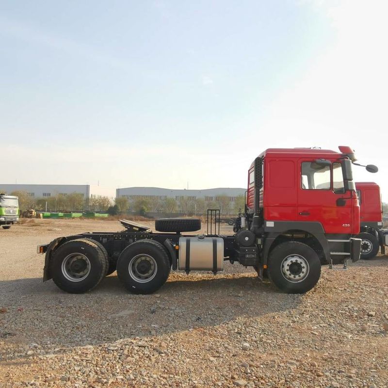 Rosso SHACMAN F3000 375HP Euro V 6 ruote motore di trattore 4x2 WEICHAI