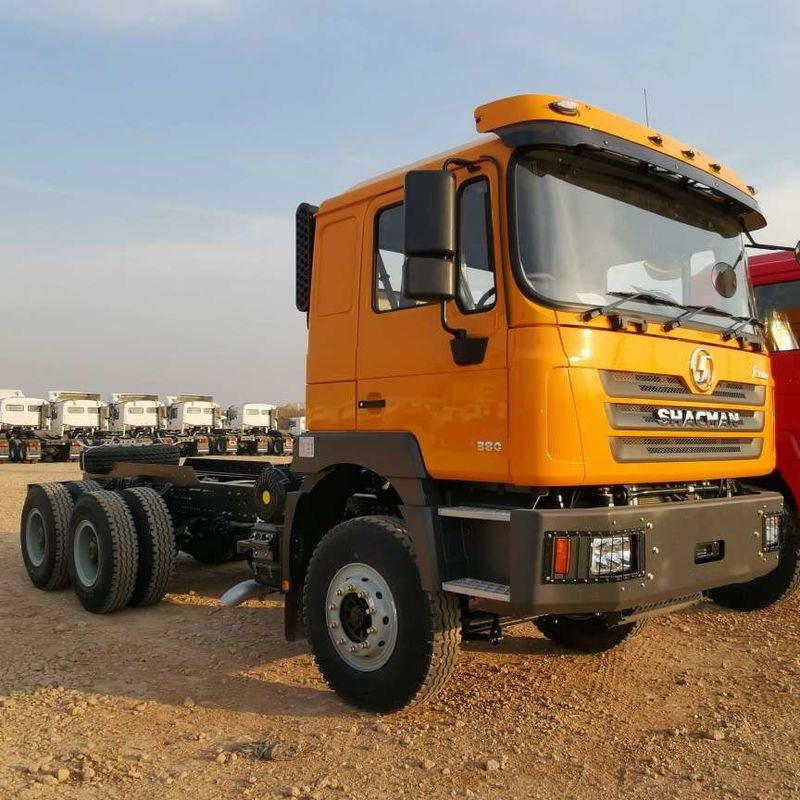 Rosso SHACMAN F3000 375HP Euro V 6 ruote motore di trattore 4x2 WEICHAI