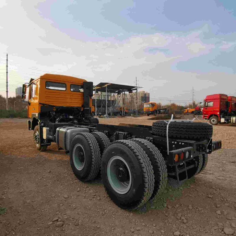 Rosso SHACMAN F3000 375HP Euro V 6 ruote motore di trattore 4x2 WEICHAI