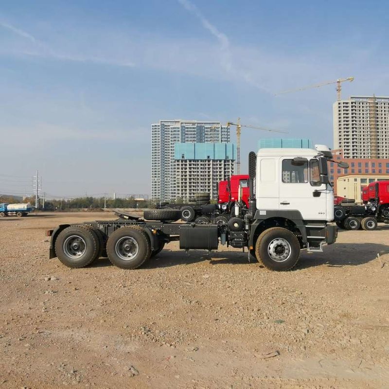 Rosso SHACMAN F3000 375HP Euro V 6 ruote motore di trattore 4x2 WEICHAI