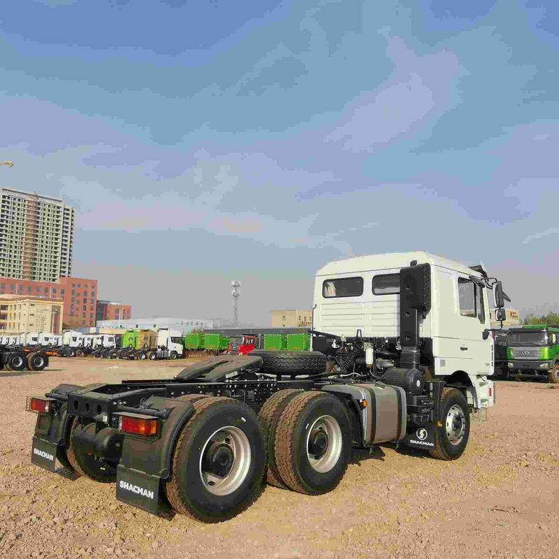 Rosso SHACMAN F3000 375HP Euro V 6 ruote motore di trattore 4x2 WEICHAI