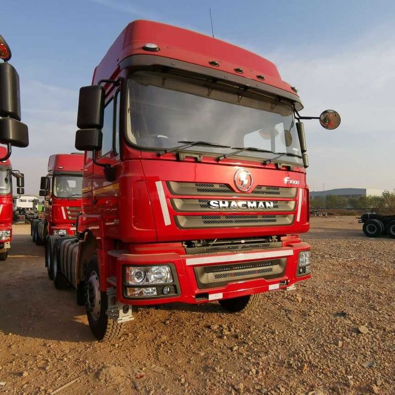 Rosso SHACMAN F3000 375HP Euro V 6 ruote motore di trattore 4x2 WEICHAI
