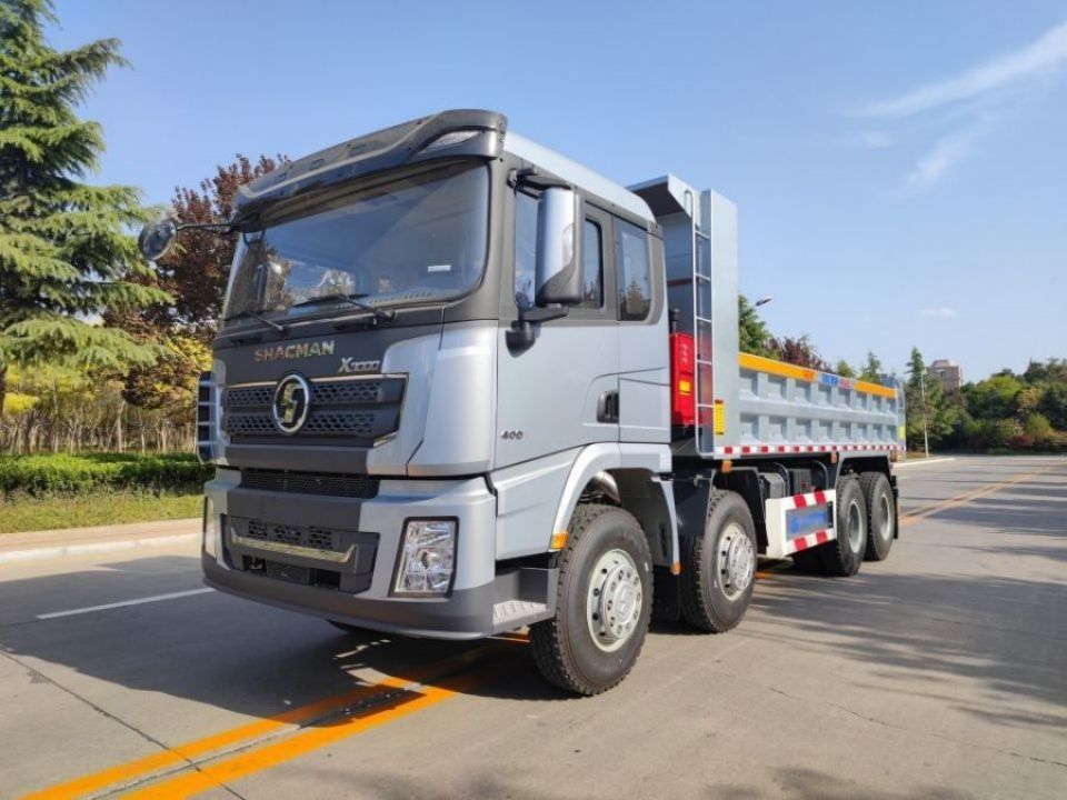 SHACMAN 8x4 440 CV EuroV Truck pesante bianco 20 - 30 tonnellate