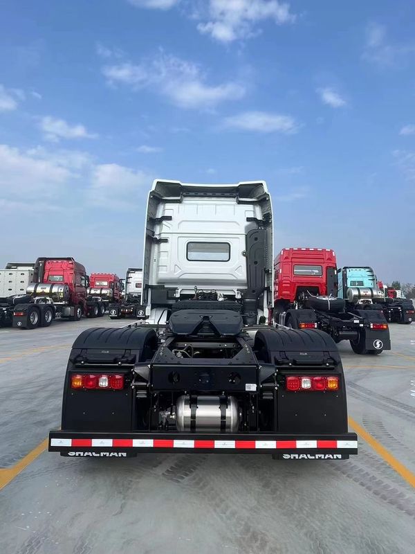 SHACMAN X3000 4x2 Traktor Truck 430 HP Eco-friendly Euro II Con 6 pneumatici