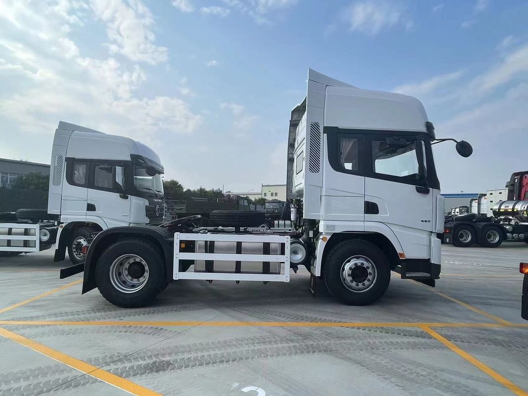 SHACMAN X3000 4x2 Traktor Truck 430 HP Eco-friendly Euro II Con 6 pneumatici