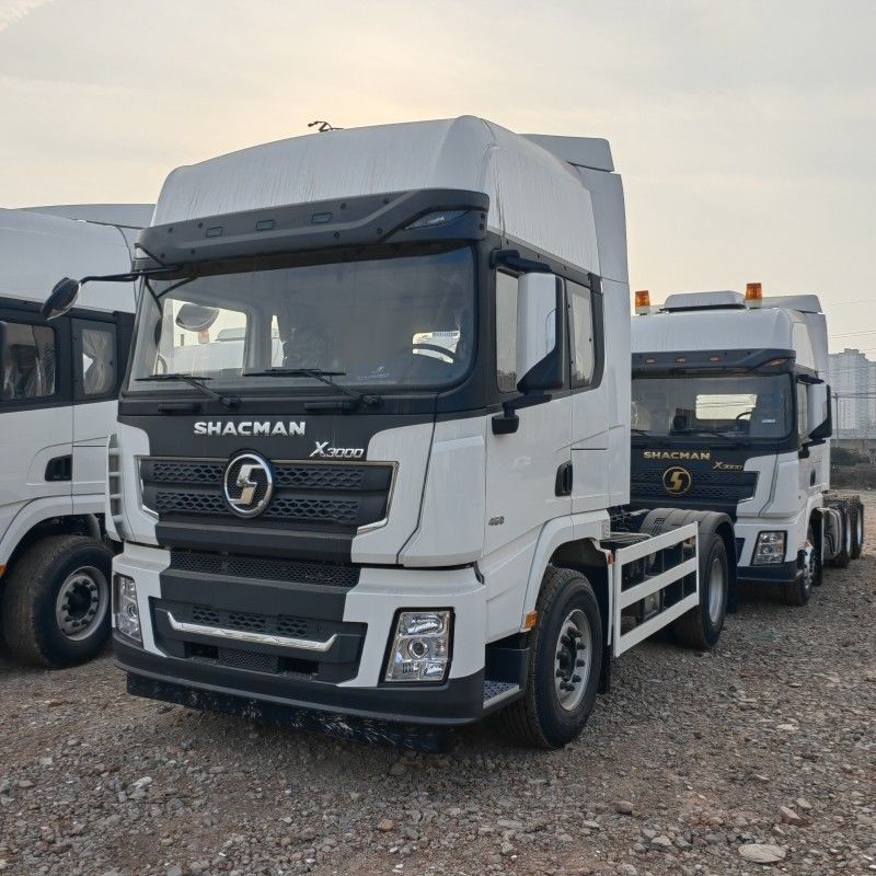 SHACMAN X3000 4x2 Traktor Truck 430 HP Eco-friendly Euro II Con 6 pneumatici