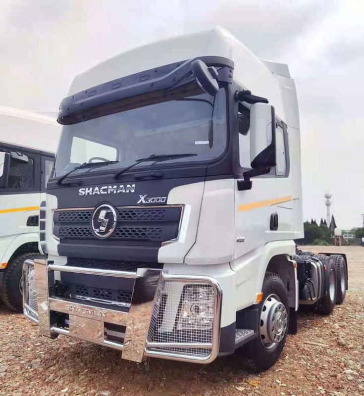 Trattore SHACMAN X3000 6x4 EuroV 480CV Bianco con cabina tetto alto estesa e serbatoio carburante da 400L