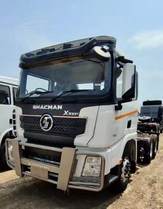 Capo di trattore Euro 3 10 ruote SHACMAN 450 CV X3000 6*4 Trattore Camion usato Trasporto Costruzione